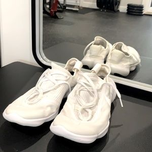 White Nike Free by me 8.5